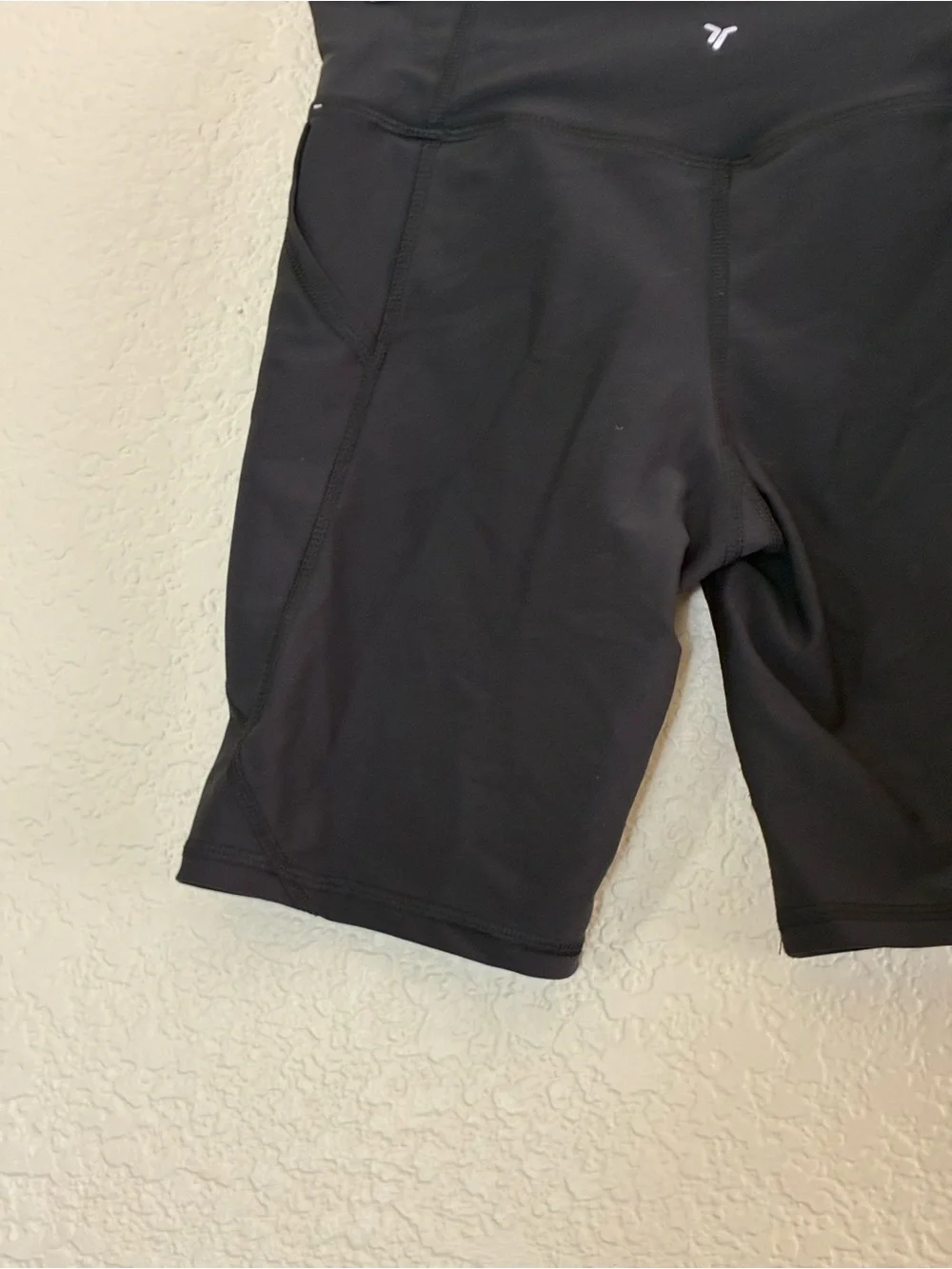 Old Navy  | Like new girls black stretch biker shorts kick shorts size 10-12